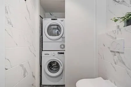 Spa, Gym & Pool In Cloche D'Or Id6 Luxembourg