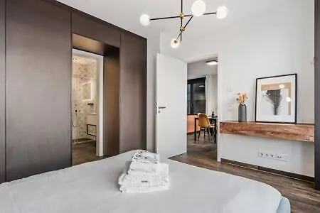 Spa, Gym & Pool In Cloche D'Or Id6 Luxembourg Apartment